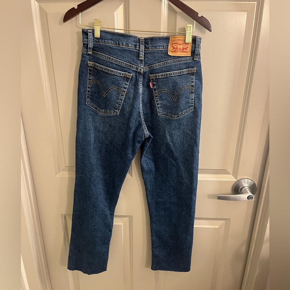 Levi's Blue Cropped Distressed Jeans - Picture 4 of 8